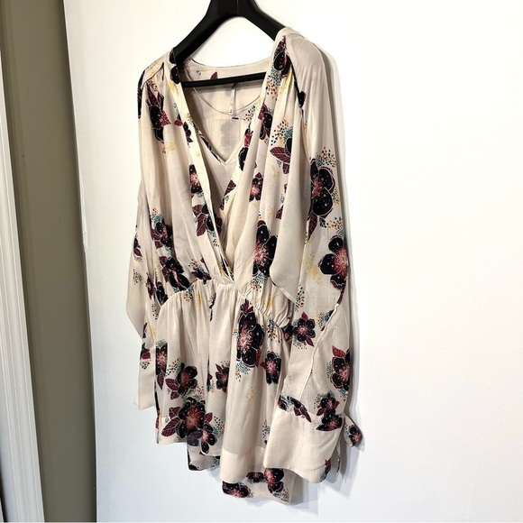 Free People Tuscan Dreams Tunic Top, Blouse, boho floral, long sleeve, b… - Picture 3 of 7